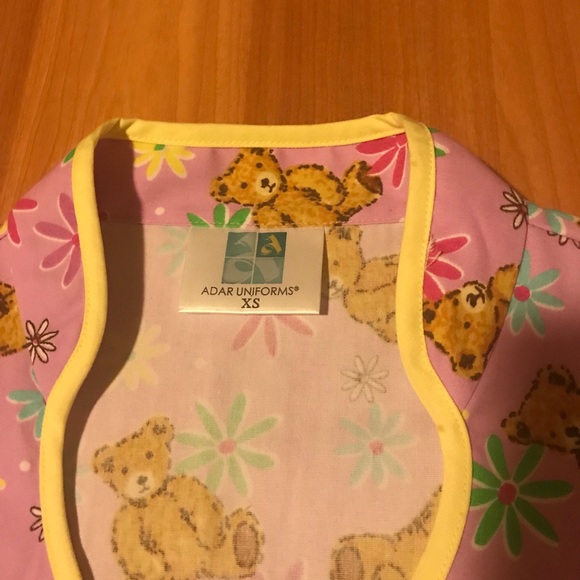 Scrub top - Picture 4 of 5